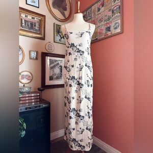 Vintage-Vibe Faded Rose Maxi Dress | Stretchy & Lined